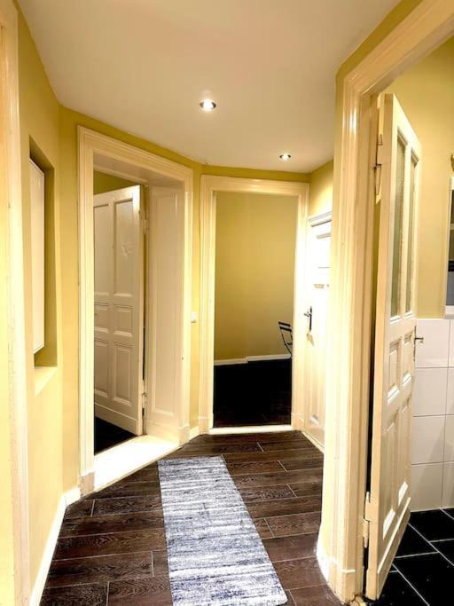 Schoenes Grosses Apartment Im Zentrum Berlins Экстерьер фото
